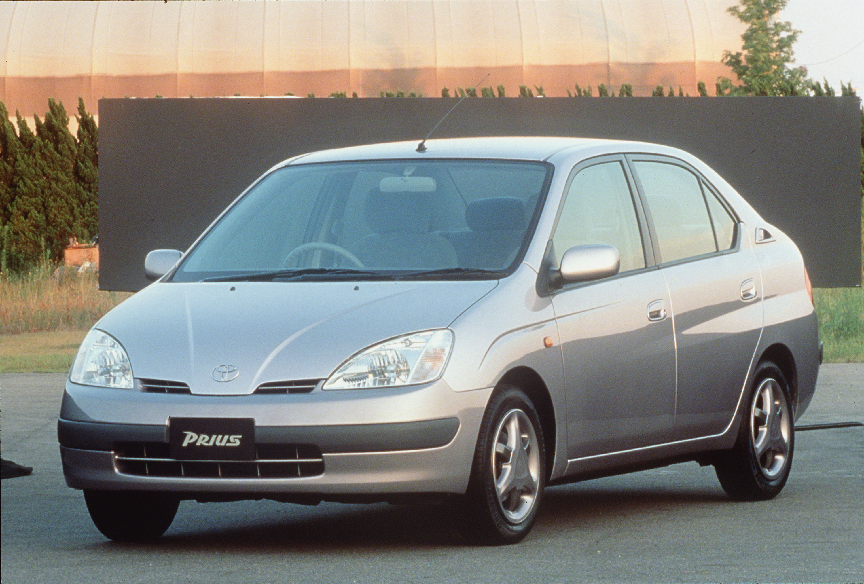 1998 Toyota Prius 02